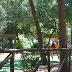 Pinus Village شقة *